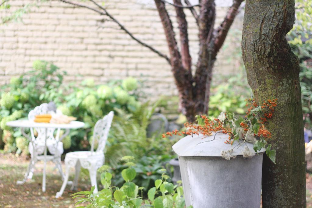 Le Bonheur A La Campagne Bed & Breakfast Lesmont Екстериор снимка